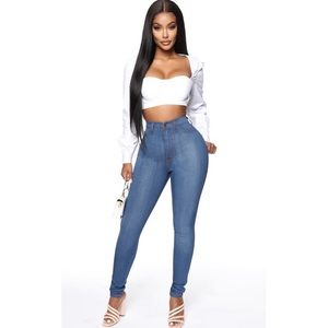 Fashion Nova Classic Mid Rise Skinny Jeans - Medium Blue Wash FN Size 7 denim